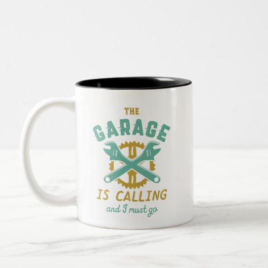 おもしろいヴィンテージ修理整備士ガレージが呼び出し中 ツートーンマグカップ (左)