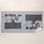 おもしろいヴィンテージ遊ピアノのスケルトン音楽 ビーチタオル (正面)