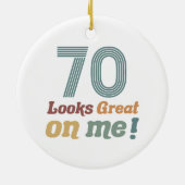 おもしろいヴィンテージ70誕生日 セラミックオーナメント (裏面)