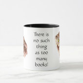 おもしろい不平不満フクロウそんなことは多すぎる本 マグカップ (中央)