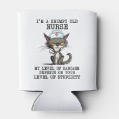 おもしろい不機嫌な古いナース 缶クーラー (裏面)