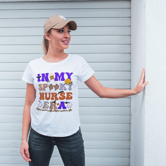 おもしろい不気味ナース不気味時代 Tシャツ