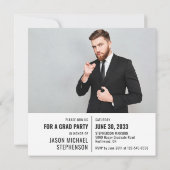 おもしろい事実の卒業発表2枚モダン写真 招待状 (裏面)