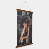 おもしろい事実 |大学院マガジンのカバー写真 吊り下げ型タペストリー (傾斜あり)