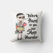 おもしろい作業懸命感動的で懸命を購入 クッション (正面)