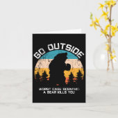 おもしろい動物が熊に食べ寄る カード (黄色い花)