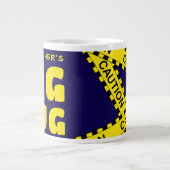 おもしろい名前をカスタムするのBig Mug Caution Tape 004 ジャンボコーヒーマグカップ (正面)