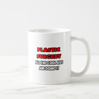 おもしろい外科のシャツと贈り物 コーヒーマグカップ