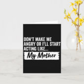 おもしろい娘よ、怒らせるな、でないと母ちゃんみたいに怒るぞ カード (黄色い花)