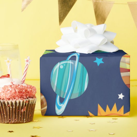 おもしろい宇宙パーティーパターンのラップ ラッピングペーパー (誕生日パーティー)