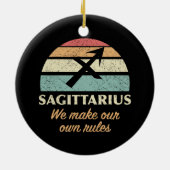 おもしろい射手座〔占星術の〕十二宮図規則 セラミックオーナメント (裏面)