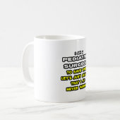 おもしろい小児外科医Tシャツとギフト コーヒーマグカップ (正面左)