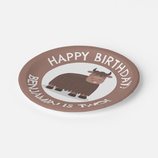 おもしろい幸せなパーソナライズされたヤクの誕生日 ペーパープレート (アングル)