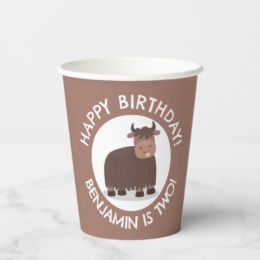 おもしろい幸せなパーソナライズされたヤクの誕生日 紙コップ (裏面)
