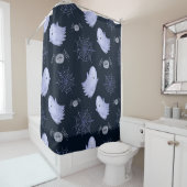 おもしろい幽霊スパイダーハロウィンパターン。 シャワーカーテン (インサイチュ)