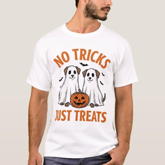おもしろい幽霊犬のハロウィン お菓子をあげるだけのハロウィン Tシャツ (正面)