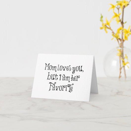 おもしろい引用文：ママは君を愛してる。 カード (黄色い花)