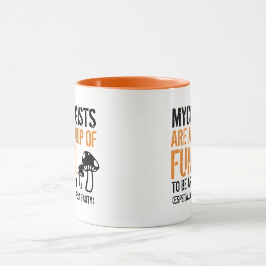 おもしろい引用文：菌学者は菌類のグループ… マグカップ (中央)