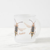 おもしろい怒イラストレーション フロストグラスマグカップ (正面右)