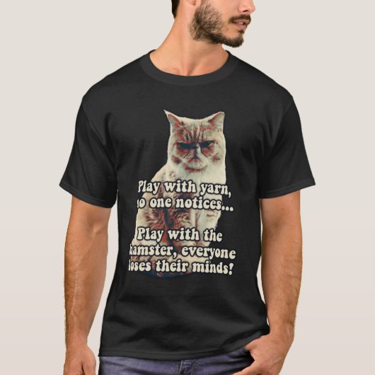 おもしろい怒子猫猫好き用catミーム tシャツ (正面)