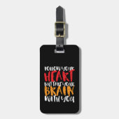 おもしろい感動的後を追ハート ラゲッジタグ (正面縦)