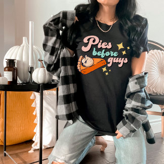 おもしろい感謝祭Tシャツ「みんなの前にパイ」 Tシャツ