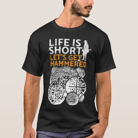 おもしろい打刻コイン メタルディテクター愛好家 Tシャツ (正面)