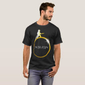 おもしろい日食消防士ムーン・ファイアマン Tシャツ (正面フル)