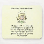 おもしろい時法廷記者の攻撃 マウスパッド (正面)