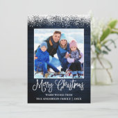 おもしろい書道クリスマス雪の上に青い木 シーズンカード (スタンド正面)