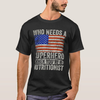 おもしろい栄養士スーパーヒーロヴィンテージ男性へティーD Tシャツ