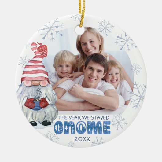 おもしろい格言の写真の名前の家に滞在した年 セラミックオーナメント (正面)