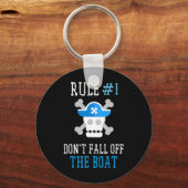 おもしろい海賊規定は船上の男の秋をオフにしない キーホルダー (正面)