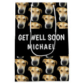 おもしろい犬が早く元気にパーソナライズされたなる ミディアムペーパーバッグ (裏面)