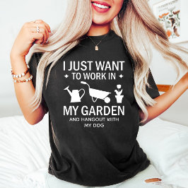 おもしろい犬とガーデニングラバーブラック Tシャツ