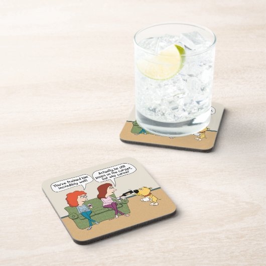 おもしろい犬の注ぐワイン場合のないPooping コースター (右側)