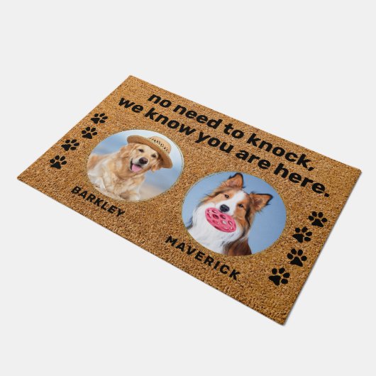 おもしろい犬はノックするカスタム必要がない2ペット犬の写真 ドアマット (アングル)