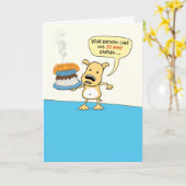 おもしろい犬付きお誕生日ケーキ カード (黄色い花)