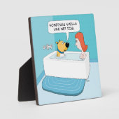 おもしろい犬入り浴槽に見えるウェットドッグの匂い フォトプラーク (正面)