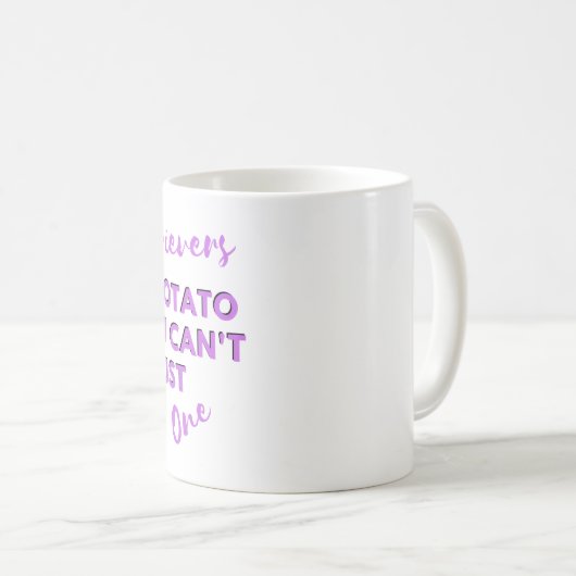 おもしろい犬引用文:ゴールデンはポテトチップスに似ている コーヒーマグカップ (正面右)