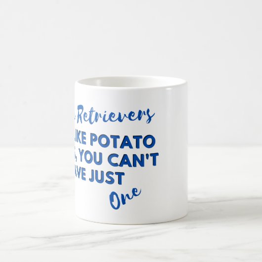 おもしろい犬引用文：ゴールデンレトリバーはポテトのようなものである コーヒーマグカップ (中央)
