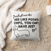 おもしろい犬引用文：ダックスフントとポテトチップス クッション (ブランケット)