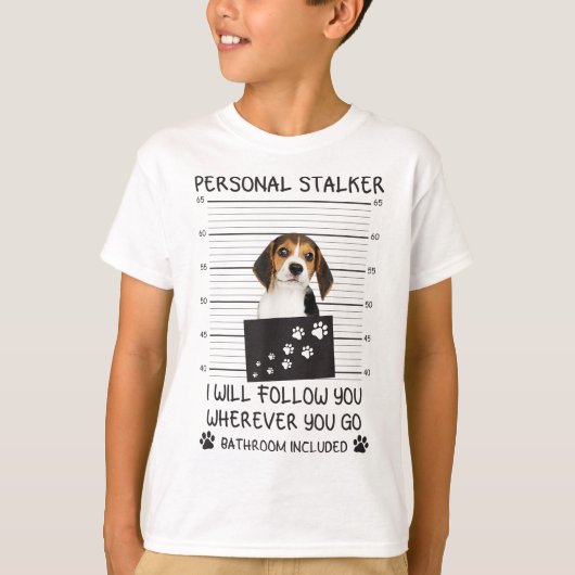 おもしろい犬恋人の個人的なストーカー私は後を追あなたにB Tシャツ (正面)