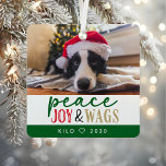 おもしろい犬恋人クリスマスフォトカワイイパーソナライズされた メタルオーナメント<br><div class="desc">お祝友達とおもしろい犬の恋人クリスマス写真かわいいメタルパーソナライズされたオーナメント!ひねりを使っよくはしゃぐてデザインされたこのオーナメントは、休日の装飾にユーモアを加えることを好むペットの飼い主に最適だ。単純にあなたの犬の写真をアップロードし、オーナメントはあなたの可愛い子犬の写真を水平レイアウトでショーケースに。ミニマ伝統的リストのスタイリッシュクラシック素朴なタイポグラフィと組み合わシンプルせたデザイン、それはタイムレスなおもしろいの記憶を作る。このパーソナライズされたペットオーナメントはペットの個性の本質を捉え、キレイでキレイな外観を保モダンつ。ポーズも可愛おもしろいらしいクローズアップも、休暇シーズンを通じて耐久性を確保しながら、メタルフィニッシュは写真の魅力を引き立てる。そのカスタムドッグのクリスマス装飾デザインは、ユーモアと気持ちを融合し、あなたの木に完璧な追加または仲間の愛犬家のためのユニーク贈り物として。クラシックのタイポグラフィとスタイリッシュシンプルさにより、このオーナメントは写真を使ってペットのオーナメントを作ろうとしている人にとって欠かせない存在である。自分のためであれ、思いやりある贈り物であれ、愛するペットと祝の特別な絆を結ぶ楽しい方法だ！</div>