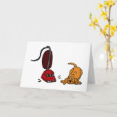 おもしろい犬掃除機を恐れて カード (黄色い花)