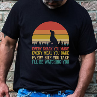 おもしろい犬見てるよ Tシャツ