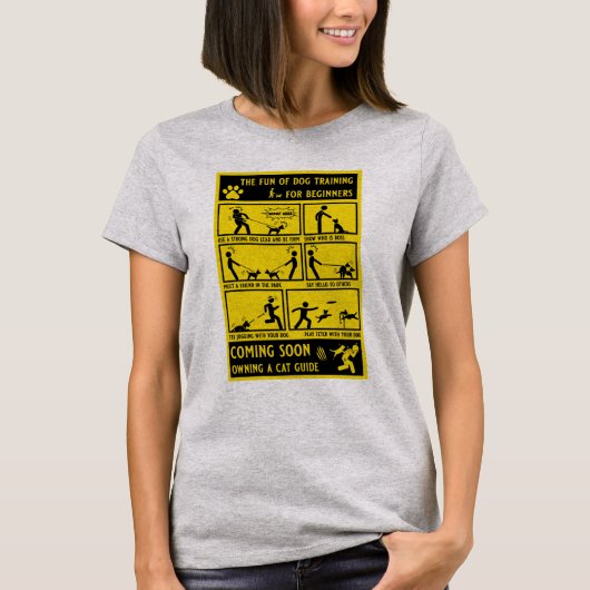 おもしろい犬訓練指導書 Tシャツ (正面)