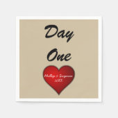 おもしろい甘結婚赤いハート（名前/年） スタンダードカクテルナプキン (正面)