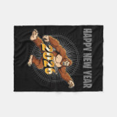 おもしろい男子ニューイヤー outfit 、 メンズ ビッグフット ハッピー・ニュー・イヤー フリースブランケット (正面(横))