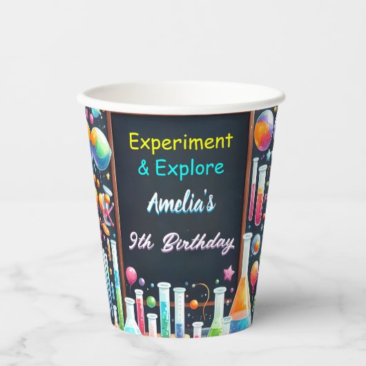 おもしろい研究室キッズギークおたく不機嫌サイエンス9誕生日 紙コップ (正面)
